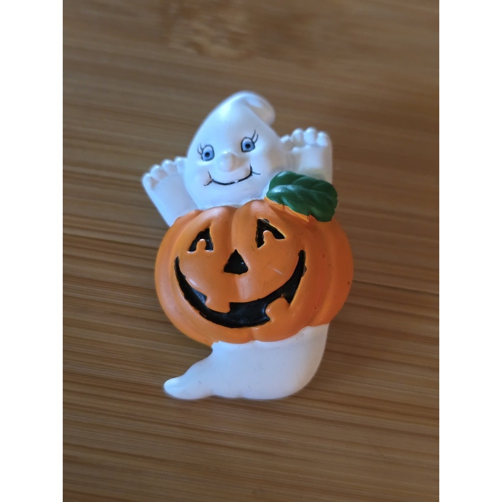 HALLOWEEN GHOST WITH PUMPKIN Brooch/Pin